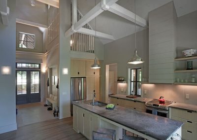 Located in Ellijay, Georgia, minimalism that would make Marie Kondo proud.